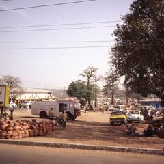 Pottery sellers near Kongo conference hotel