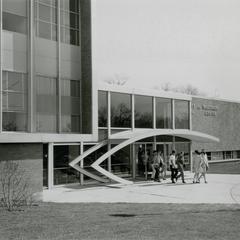 Students leaving a building at Kenosha Center