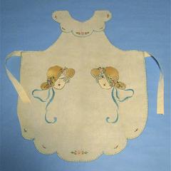 Apron with women in sunbonnets