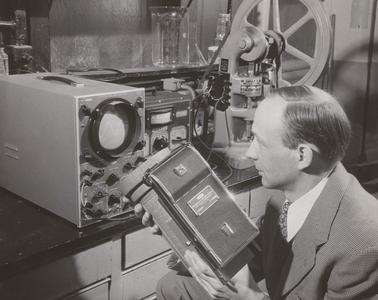 Eino Nelson with oscilloscope