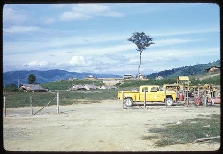 Muang Kasy : U.S. Bureau of Roads truck