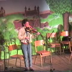 Grand Concert, 1988 Auchtermuchty Festival : Carmen Higgins, fiddle (video)