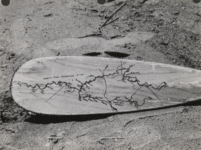 Canoe paddle map