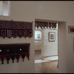 Two Faces of South Asian Art : Textiles and Painting