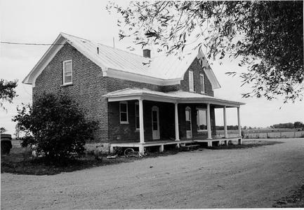Milton DeGrave farmhouse