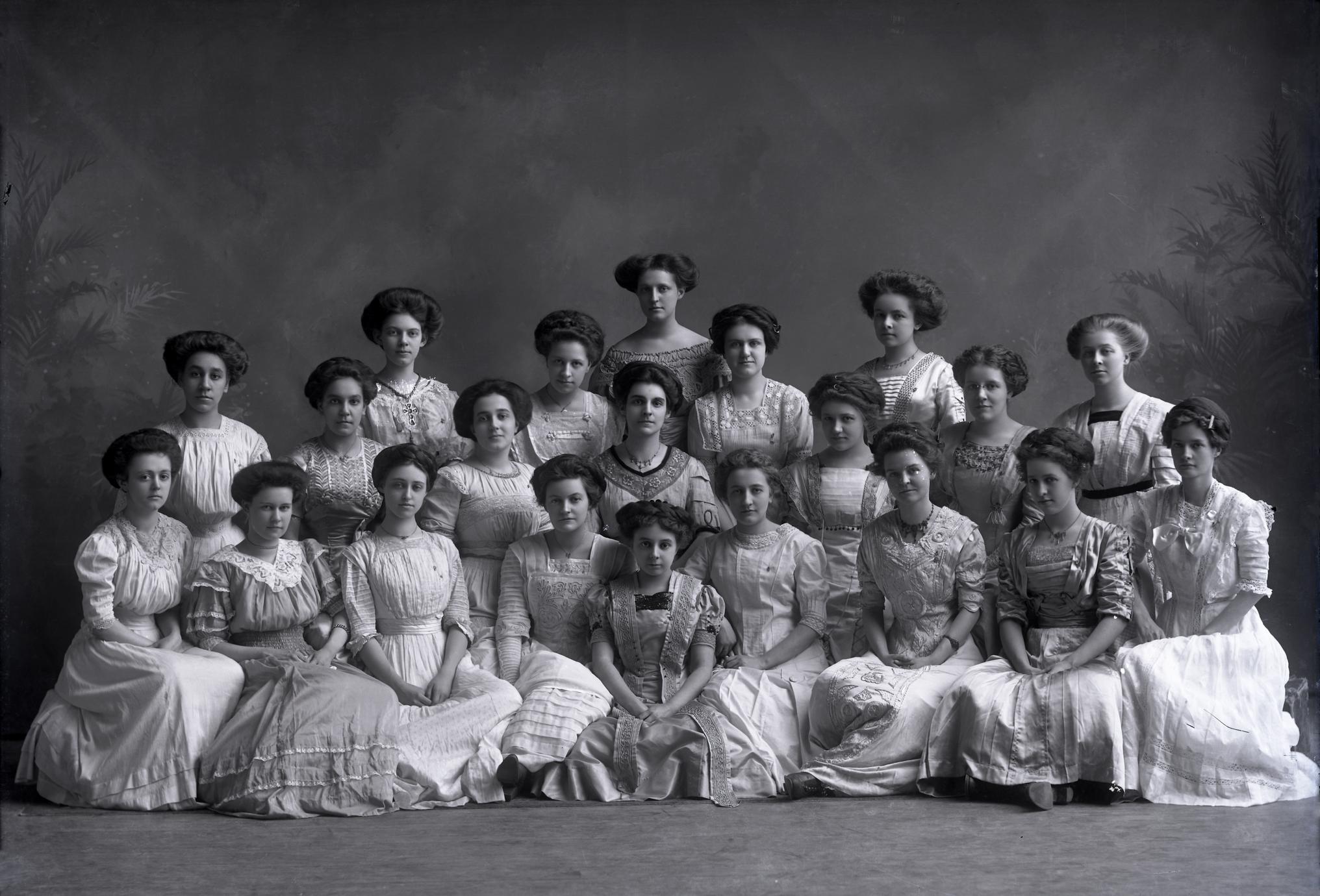 Sorority Alpha Chi Omega 1910 UWDC UW Madison Libraries