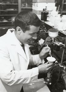 Hector DeLuca in laboratory