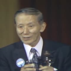 A lecture on tonalization and bowing techniques given by Shin'ichi Suzuki at the American Suzuki Institute, Stevens Point, WI., August 17, 1976