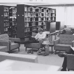 Students studying in the library (March 1970).