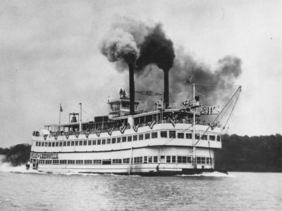 The Belle of Louisville in her first race