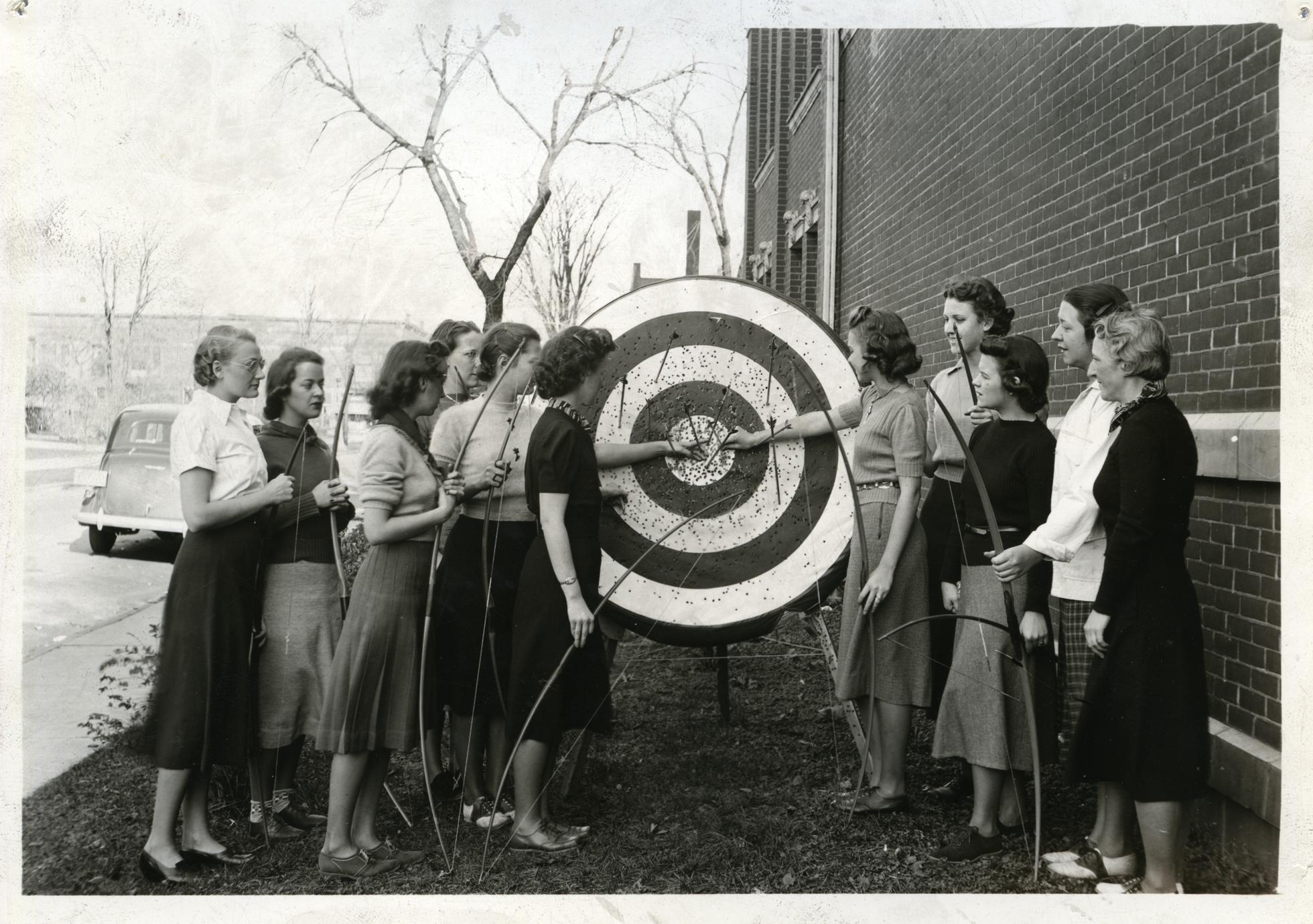 ‎Women's Athletic Association Archery Club UWDC UWMadison Libraries