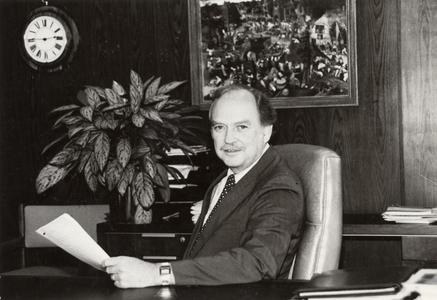 Former Dean Robert Thompson at his desk
