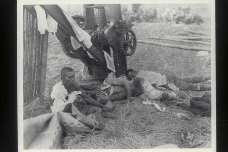 Insurgent wounded awaiting medical treatment and transport, Bigaa, 1899