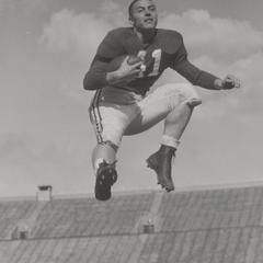 Pat Levenhagen jumping