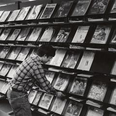 Current periodicals display