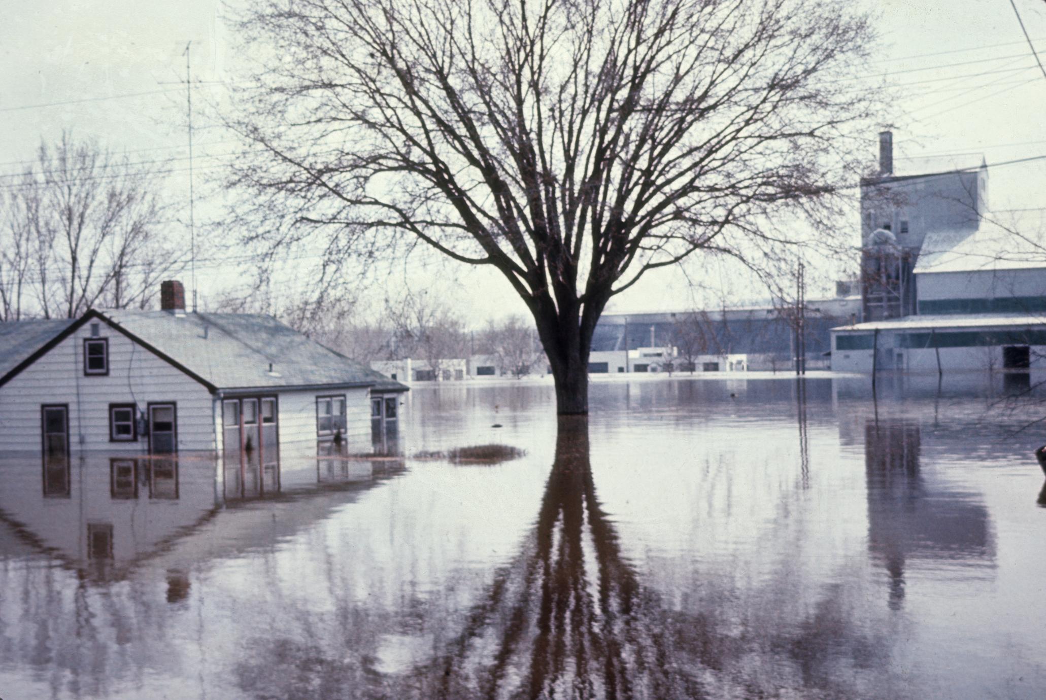 ‎Prairie du Chien Flooding UWDC UWMadison Libraries