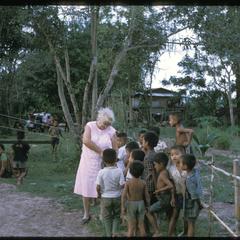 Ban Pha Khao : Mrs. Beery with children