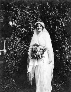 Estella the bride