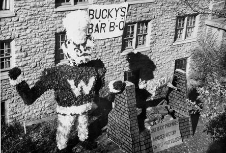 "Bucky's Bar B-Q"