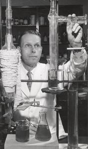 Conrad Elvehjem at work in the lab
