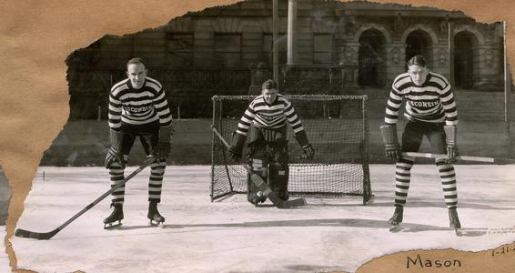 Hockey players posed before goal
