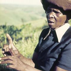 Nongenile Masithathu Zenani, performing