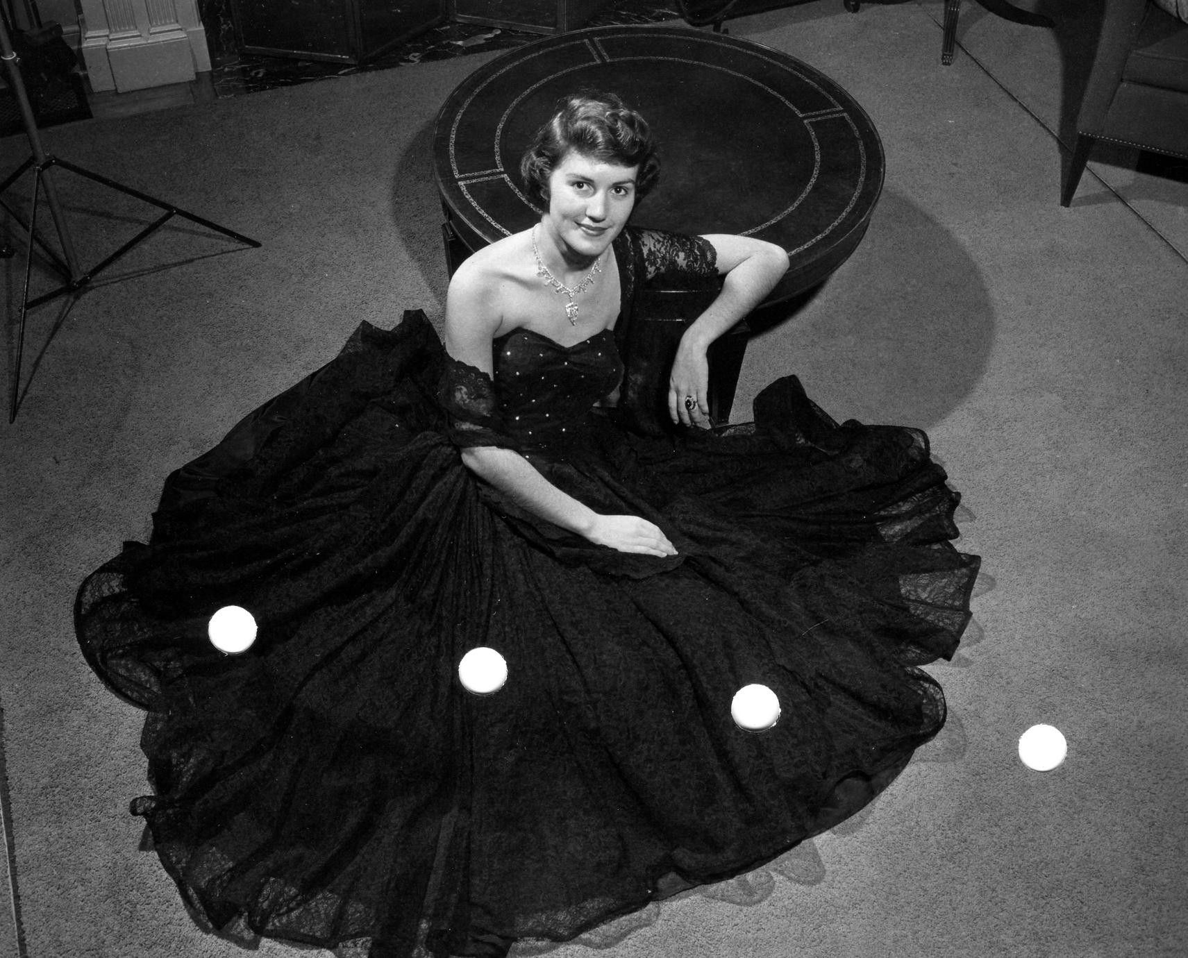 Homecoming queen - UWDC - UW-Madison Libraries