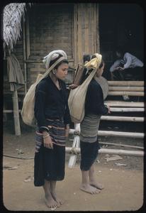 Kammu (Khmu') women