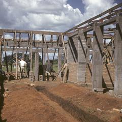 Uganda : constructing a school building in Masindi