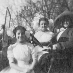 Consuelo, Rosina, and Dolores Bergere