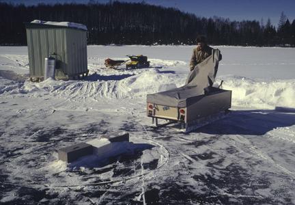 Observation station for observing fishes under the clear ice