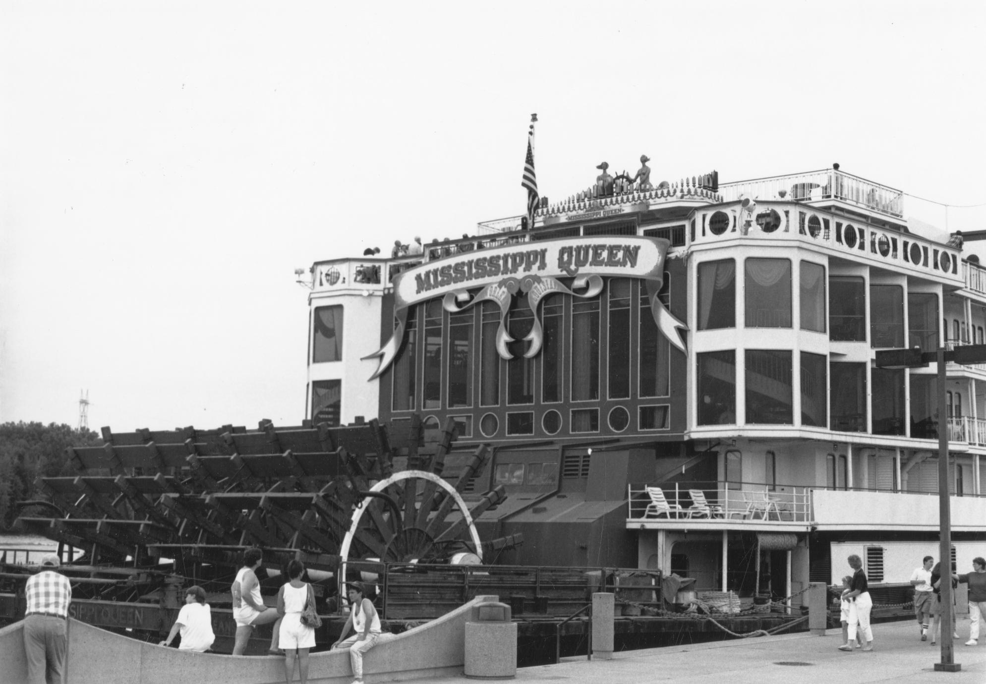 Mississippi Queen (Tourist boat, 1975- ) - UWDC - UW-Madison Libraries