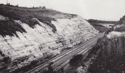 Rocks in railroad cut