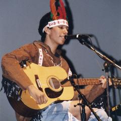 Casey Brown performs at 2002 MCOR