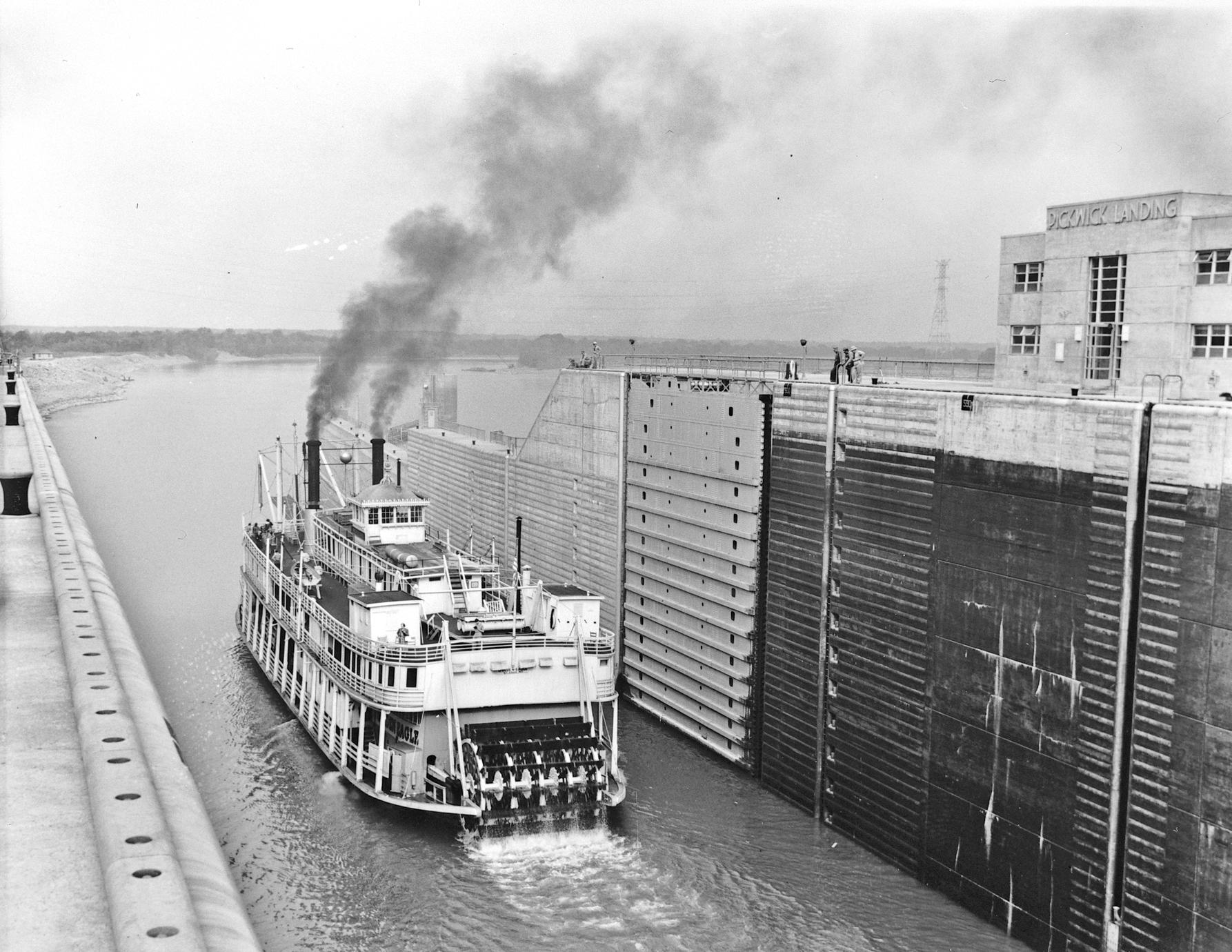 ‎Golden Eagle (Packet/Excursion, 1918-1947) - UWDC - UW-Madison Libraries