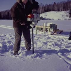 Using gas powered ice drill