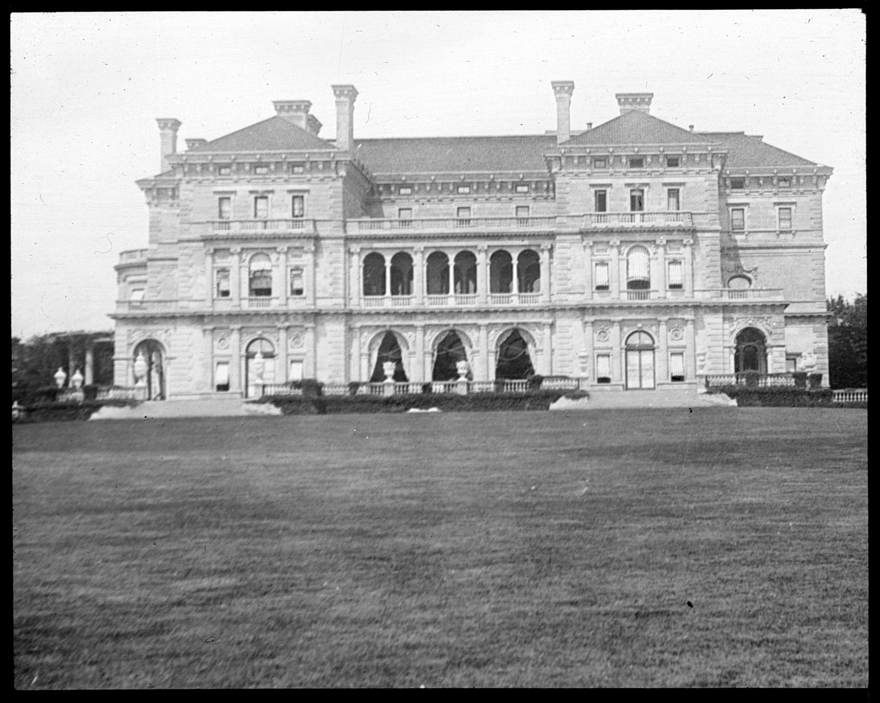 The "Breakers" Home Of Mrs. Vanderbilt - UWDC - UW-Madison Libraries