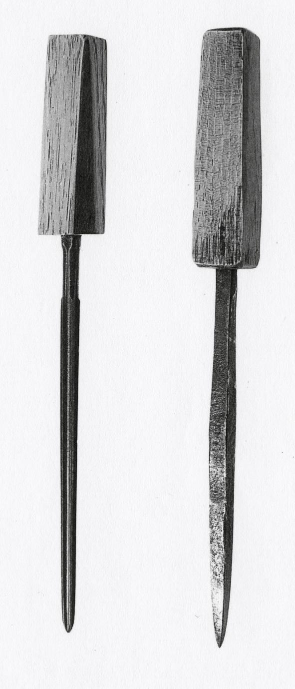 Two examples of reamer bits.