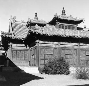 Yonghe Gong (Yonghegong Lamasery) 雍和宮.