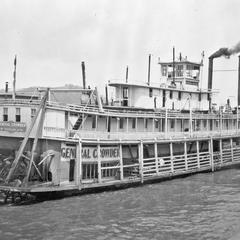 Mississippi Queen (Tourist boat, 1975- ) - UWDC - UW-Madison Libraries