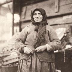 Immigrant woman in Milwaukee, Wisconsin
