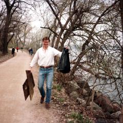 Paul Jacobson picking up trash on the Lakeshore Path