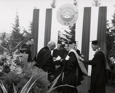 Lillian Gilbreth receives honorary degree