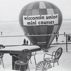 Mini Courses ad on balloon on lake