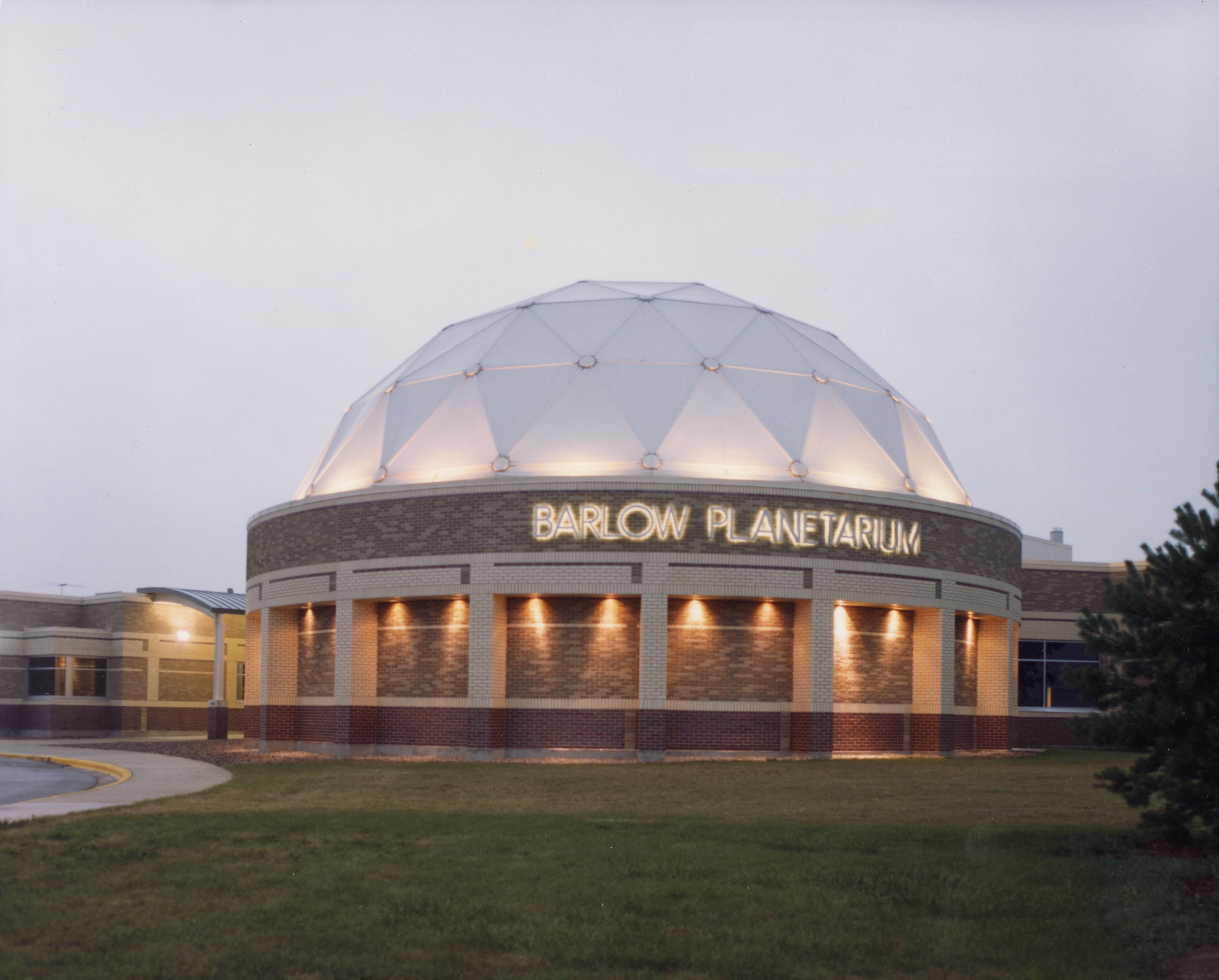 Barlow Planetarium, Weis Earth Science Museum team up on two-for-one  admission - UW Oshkosh Today University of Wisconsin Oshkosh