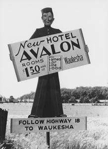 Avalon Hotel, Waukesha, billboard