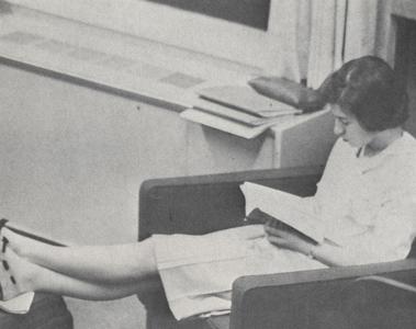 Girl reading, University of Wisconsin--Marshfield/Wood County