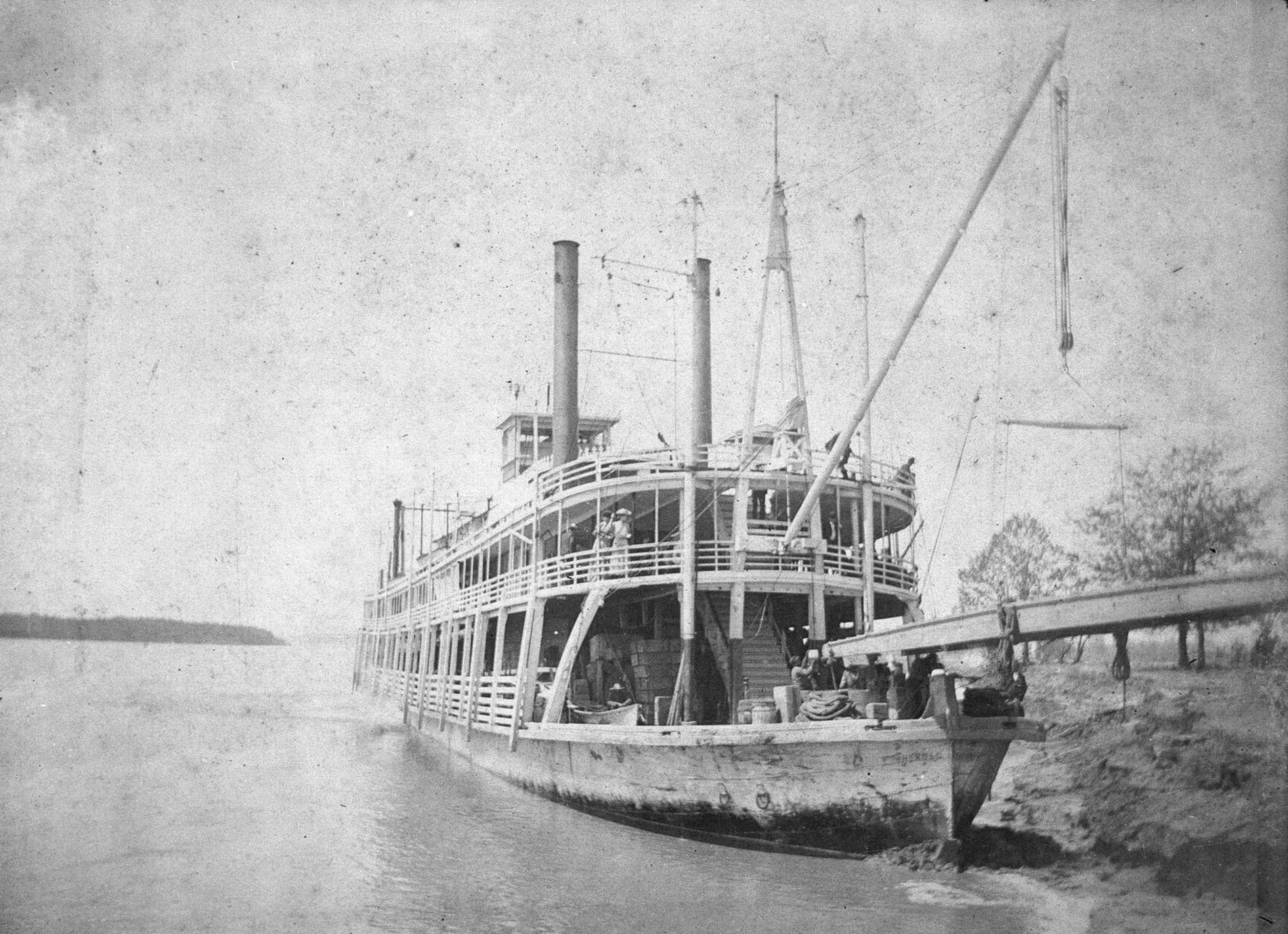 Mississippi Queen (Tourist boat, 1975- ) - UWDC - UW-Madison Libraries