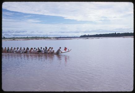 Boat races : Lao-American Association racing boat