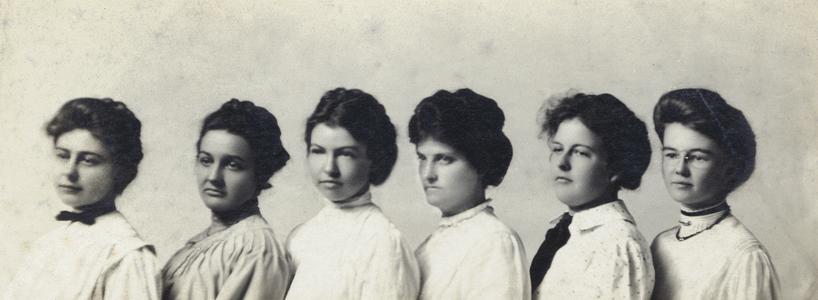 Students at River Falls Normal School, 1908